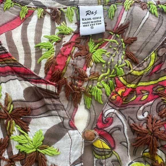 🌴 Embroidered Tunic Flowy Size Small - Picture 3 of 11